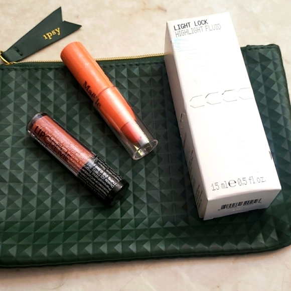 Ipsy Bag - About Face Highlighter - Maelle Tinted Lips -  Model Co Nude Lipstick - Picture 1 of 10